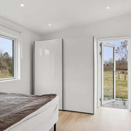 Brand New And Modern Summer House In Kulhuse Дом отдыха *